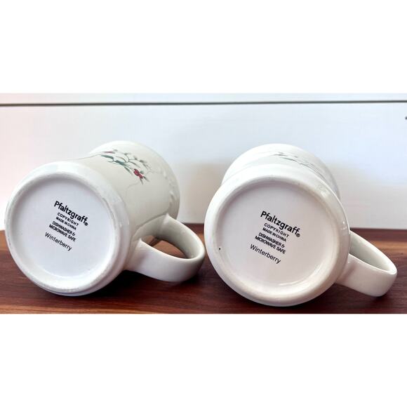 Pfaltzgraff Winterberry Large Coffee Mugs - Set of 2 - Picture 10 of 12